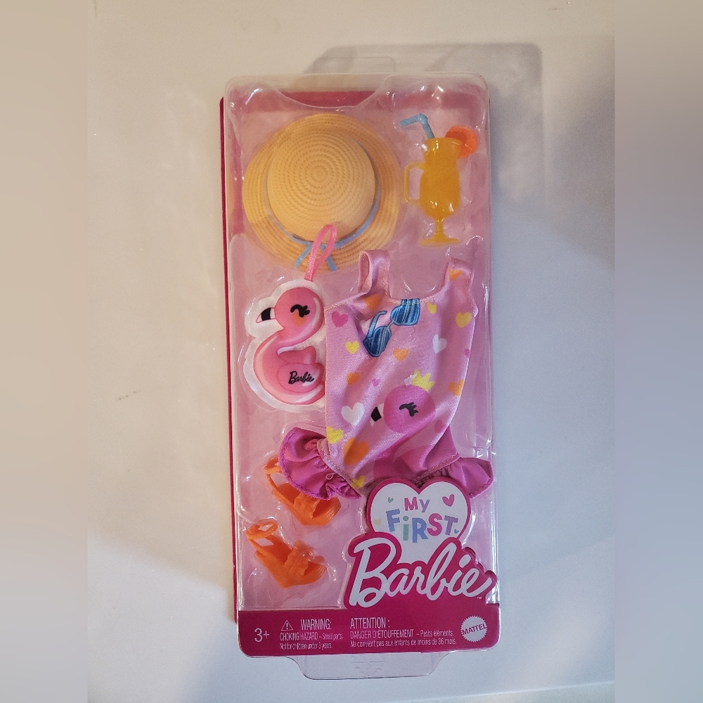 My First Barbie Fashion Pack, Doll Clothes, Swimsuit and Beach Accessories 13.5"